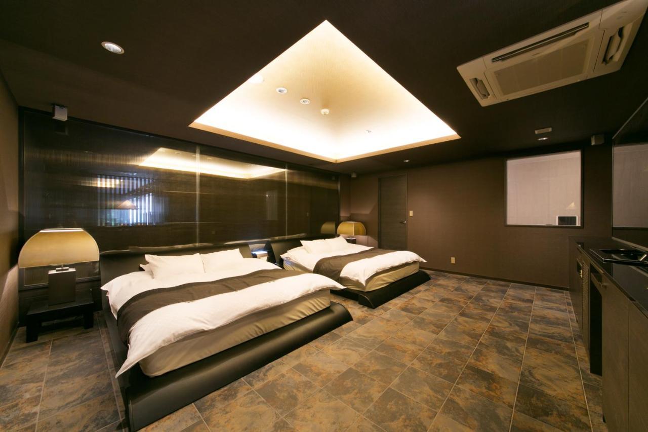 Hotel Lotus Toyonaka (Adults Only) Osaka Dış mekan fotoğraf