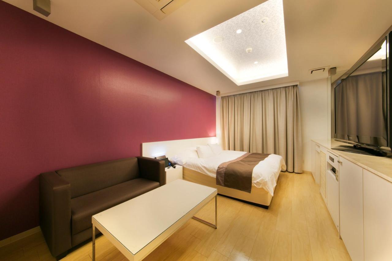 Hotel Lotus Toyonaka (Adults Only) Osaka Dış mekan fotoğraf